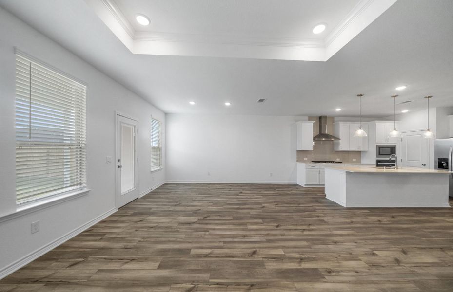 Spacious, unfurnished interior of a new home in River Ranch, Dayton (Image 25).