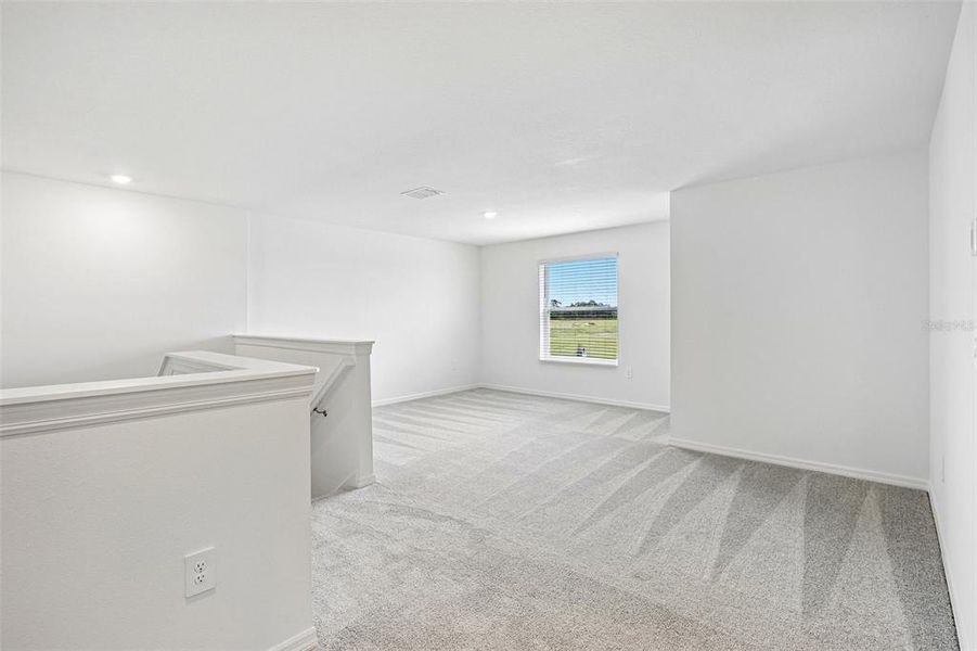 Spacious, unfurnished interior of a new home in Southpointe, Palmetto (Image 25). Spacious, unfurnished interior of a new home in Southpointe, Palmetto (Image 25).
