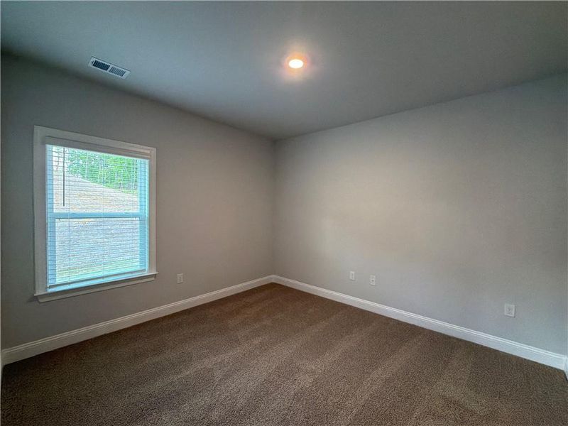 Spacious, unfurnished interior of a new home in Tuscany Hills, Douglasville (Image 32).