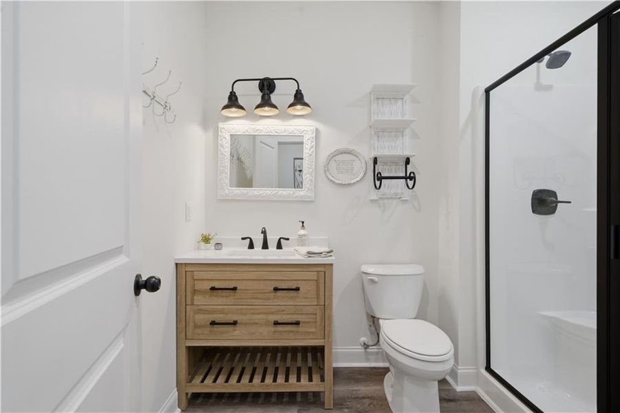 Furnished interior view inside a new home in , Dallas (Image 48).