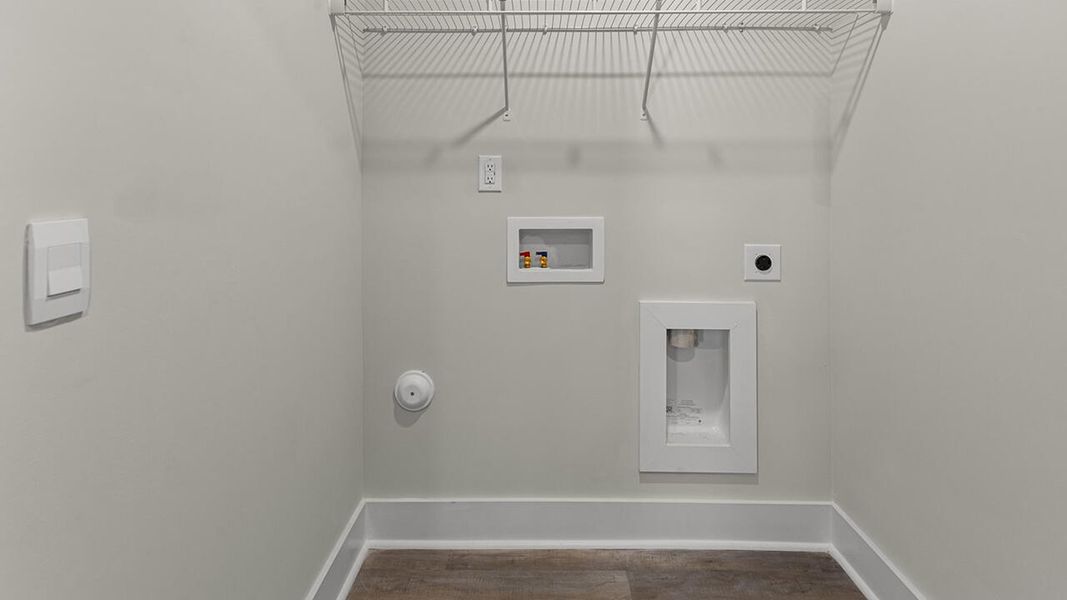 Spacious, unfurnished interior of a new home in Vineyard Trail, Jacksonville (Image 13).