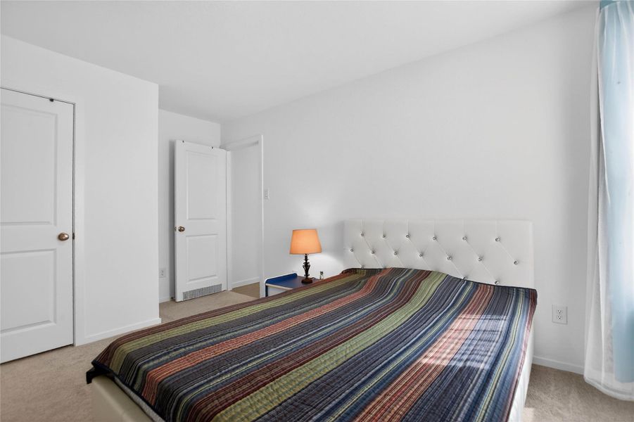 Furnished interior view inside a new home in Anniston, Katy (Image 9).