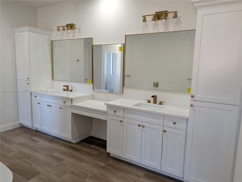 Furnished interior view inside a new home in , Lehigh Acres (Image 6).