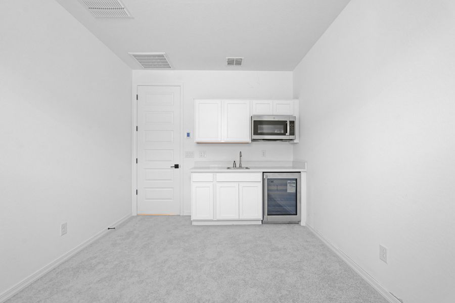 Spacious, unfurnished interior of a new home in Artisan at Asante Discovery Collection, Surprise (Image 39). Spacious, unfurnished interior of a new home in Artisan at Asante Discovery Collection, Surprise (Image 39).