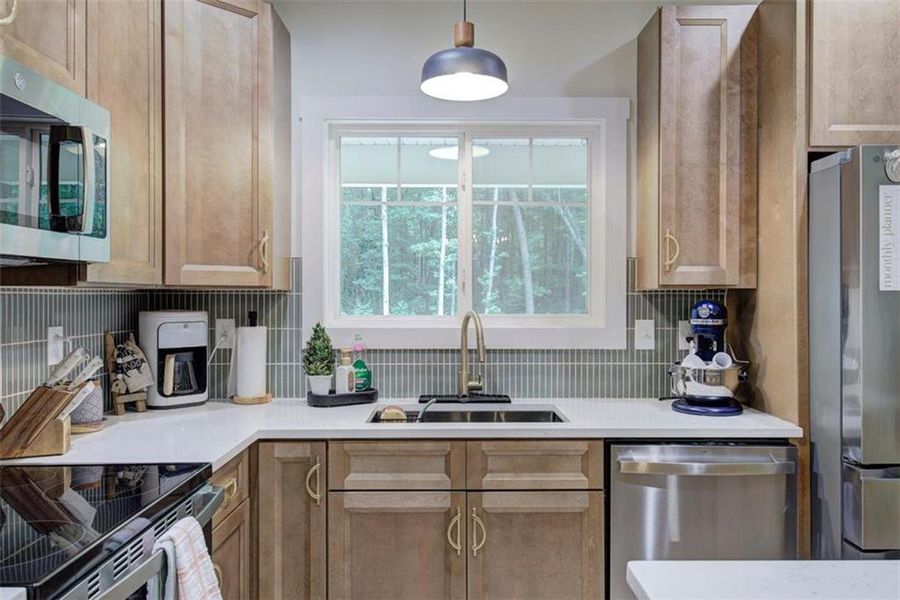 Furnished interior view inside a new home in , Carrollton (Image 33).