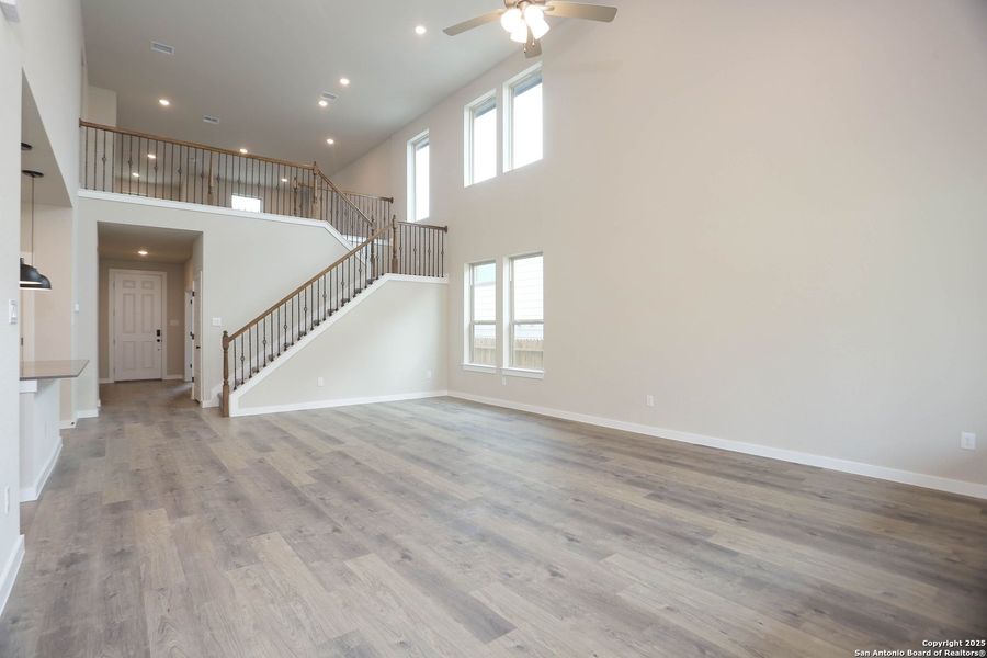 Spacious, unfurnished interior of a new home in Vista Ridge, Live Oak (Image 14). Spacious, unfurnished interior of a new home in Vista Ridge, Live Oak (Image 14).