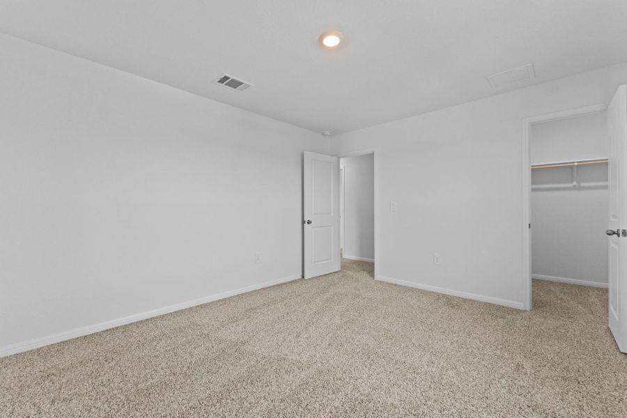 Spacious, unfurnished interior of a new home in Palomino, Manor (Image 29).