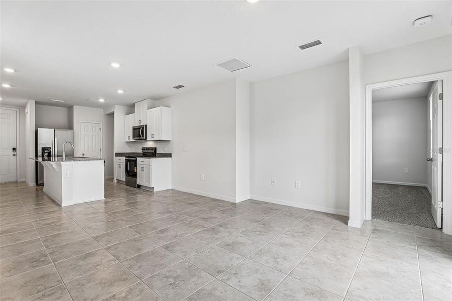Spacious, unfurnished interior of a new home in Bradbury Creek - Classic Series, Haines City (Image 33). Spacious, unfurnished interior of a new home in Bradbury Creek - Classic Series, Haines City (Image 33).