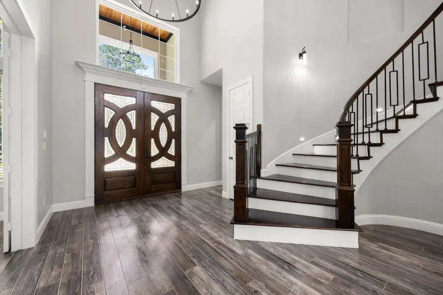 Image 3 of a home in . Image 3 of a home in .