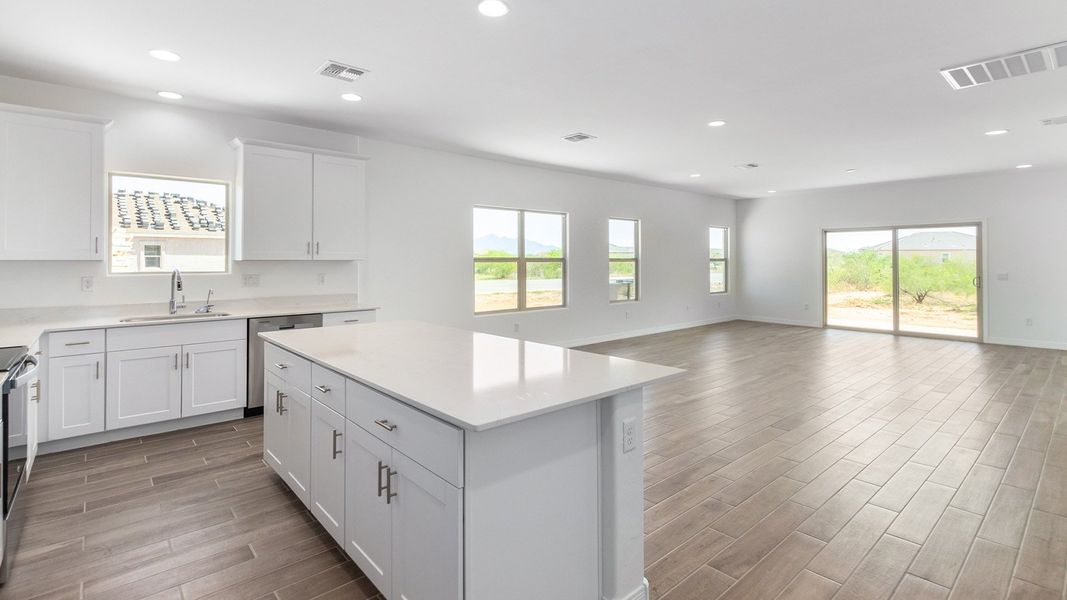 Representative furnished interior of a home built from the Sedona - Plan H50T7 by D.R. Horton in Sahuarita Acres, Sahuarita (Image 6).