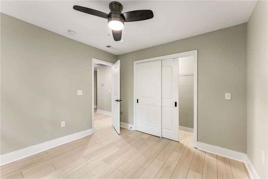 Spacious, unfurnished interior of a new home in , Atlanta (Image 18).