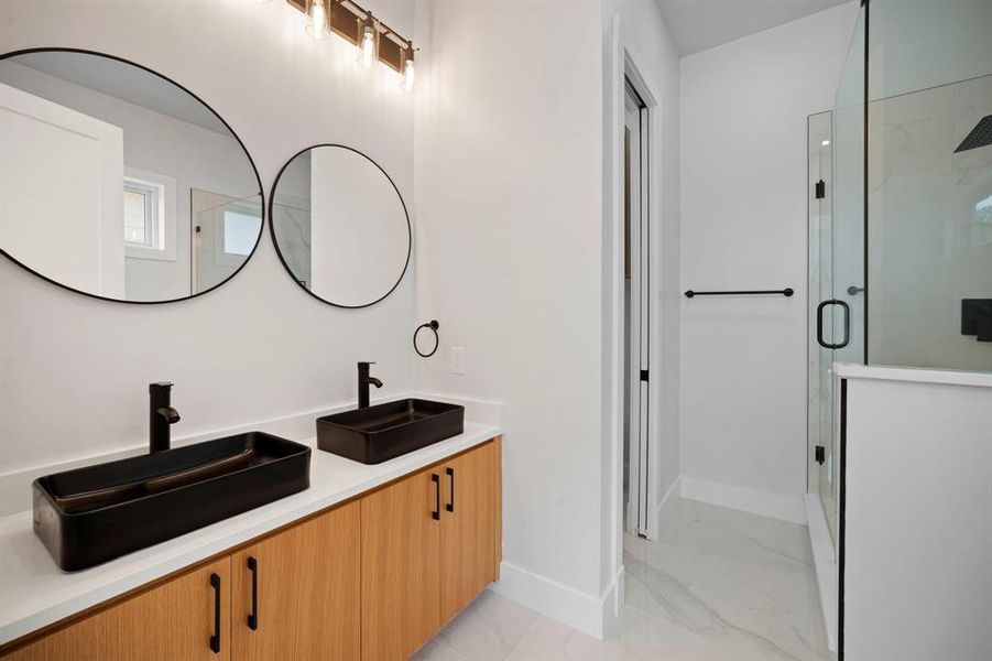 Furnished interior view inside a new home in , Dallas (Image 10).