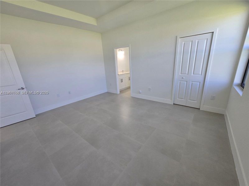 Spacious, unfurnished interior of a new home in , Homestead (Image 68).