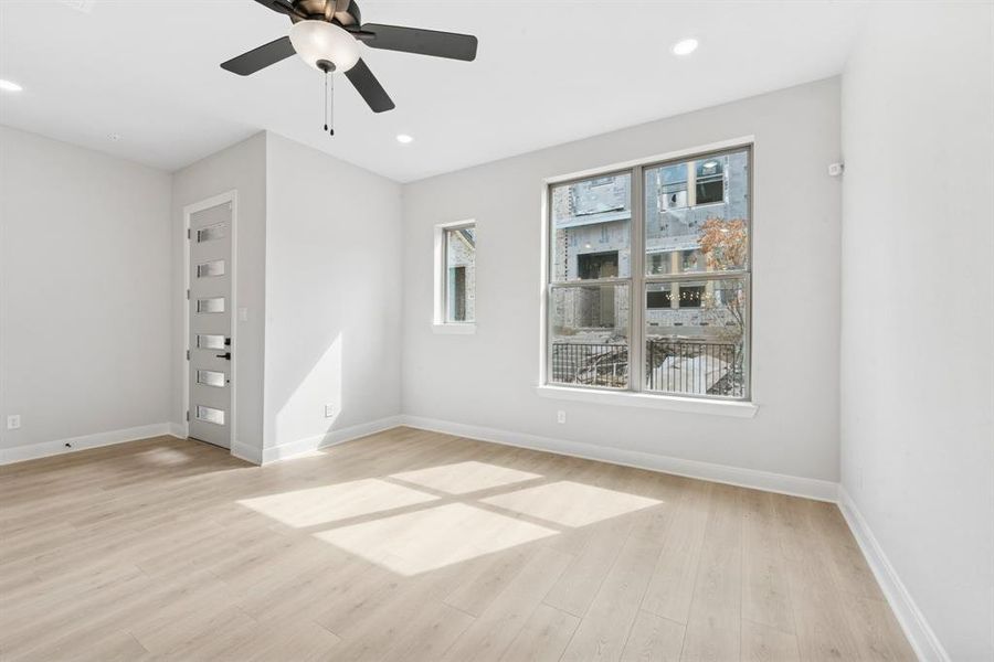 Spacious, unfurnished interior of a new home in Hillside at Las Colinas, Irving (Image 18). Spacious, unfurnished interior of a new home in Hillside at Las Colinas, Irving (Image 18).