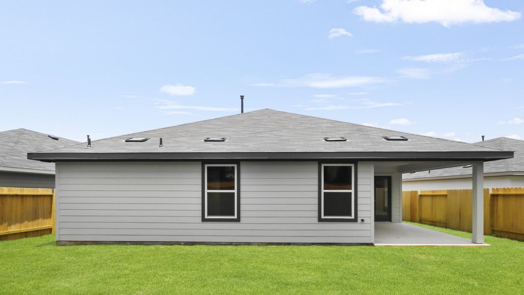 Representative exterior details of a home built from the Austin by D.R. Horton in New Waverly Station, New Waverly (Image 4).