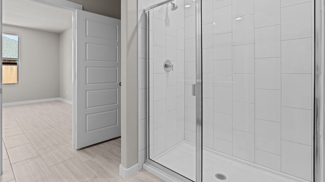 Image 27 representing the Southhaven by D.R. Horton in Legacy South, Midland, TX.