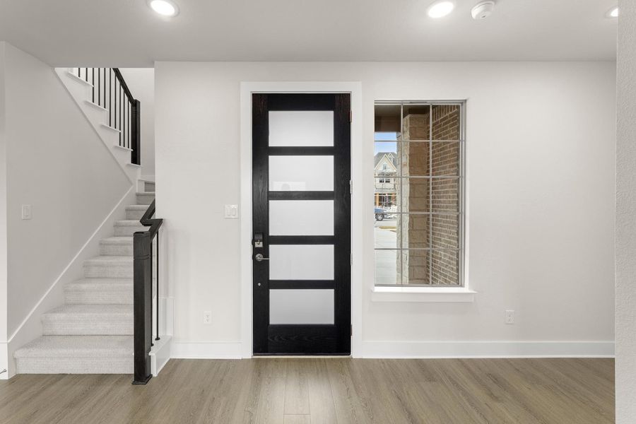 Representative unfurnished interior of a home built from the Davis by Tri Pointe Homes in Somerset Park, Rockwall (Image 8).