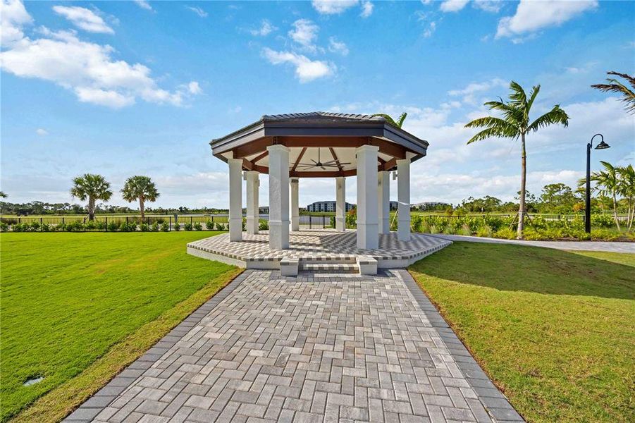Community amenities in Wellen Park Golf & Country Club, Venice (Image 42).