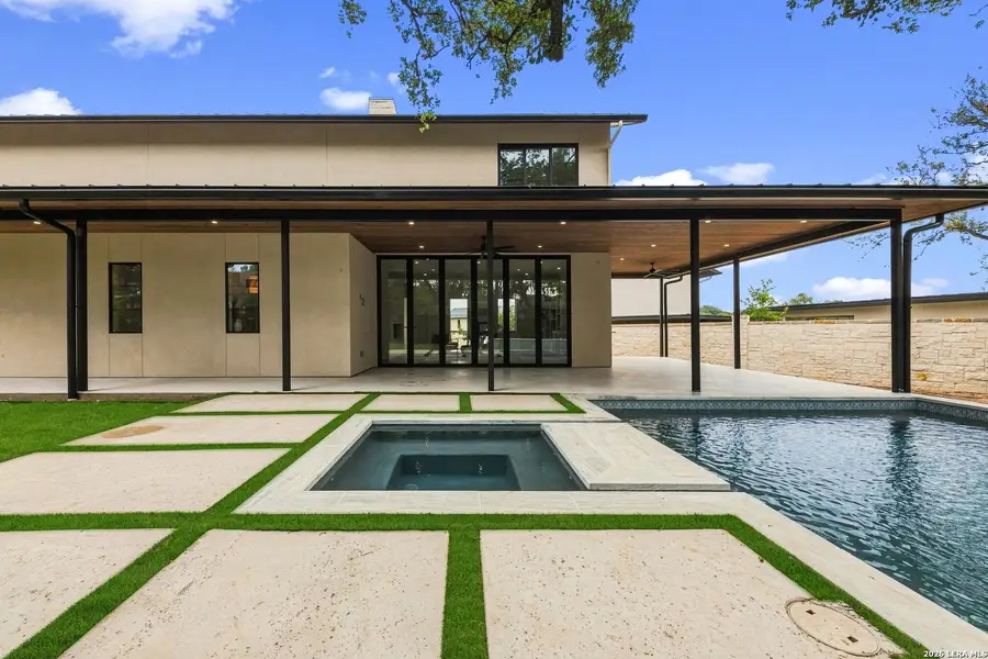 Exterior details and patio area of a home in , New Braunfels (Image 27).