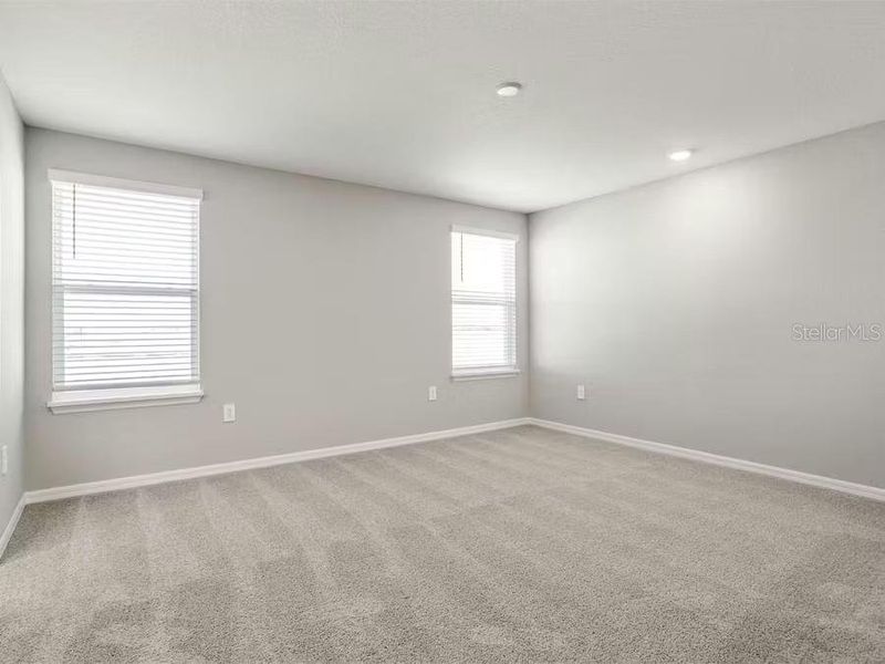 Spacious, unfurnished interior of a new home in VillaMar, Winter Haven (Image 10).