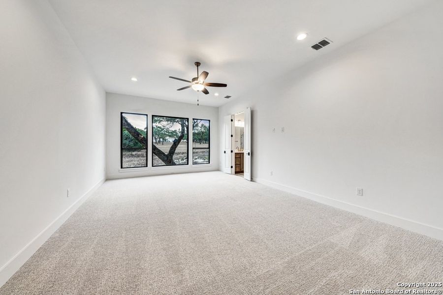 Spacious, unfurnished interior of a new home in , Boerne (Image 35).