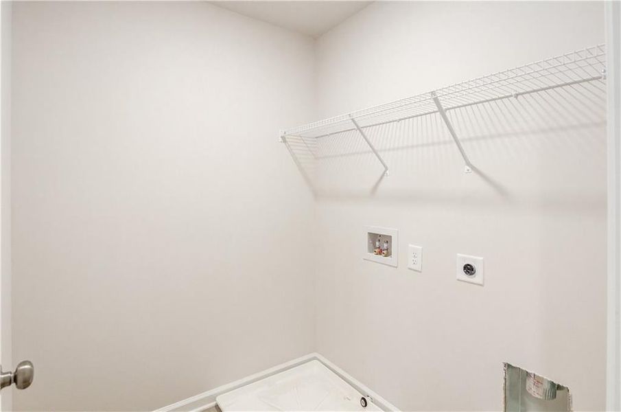 Spacious, unfurnished interior of a new home in , Lula (Image 15).