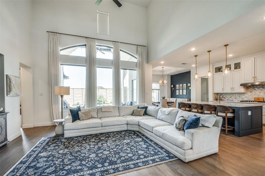 Furnished interior view inside a new home in , Mansfield (Image 27).