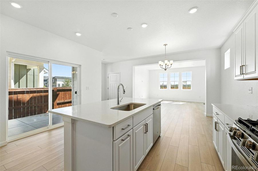 2102 Wagon Wheel ~ Ready Now