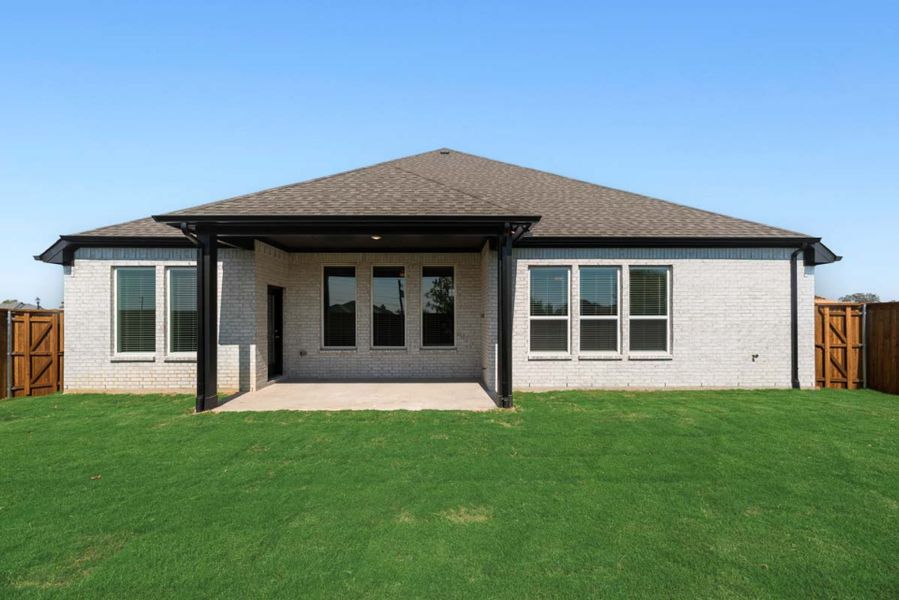 Representative exterior details of a home built from the Fairhaven by Pacesetter Homes in River Ranch, Van Alstyne (Image 3). Representative exterior details of a home built from the Fairhaven by Pacesetter Homes in River Ranch, Van Alstyne (Image 3).