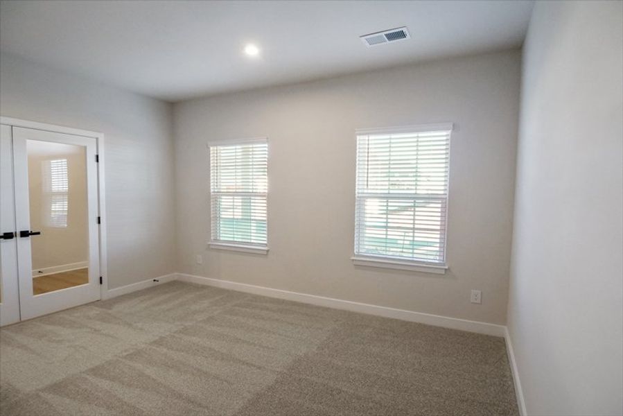 Spacious, unfurnished interior of a new home in Berkeley, Spartanburg (Image 17).