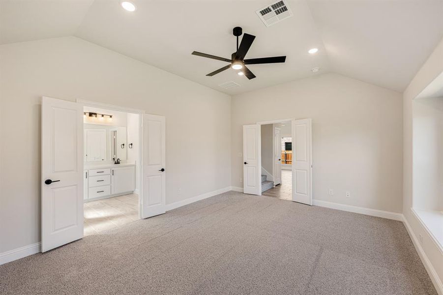 Spacious, unfurnished interior of a new home in Sable Creek, Sanger (Image 32).