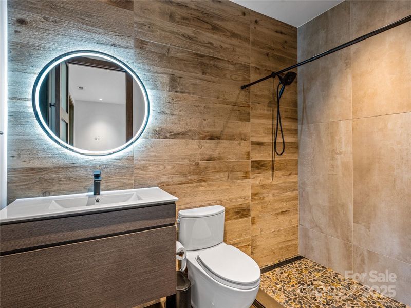 Image 31 of a home in .