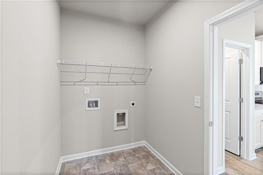 Spacious, unfurnished interior of a new home in Maple Village, Adairsville (Image 24).