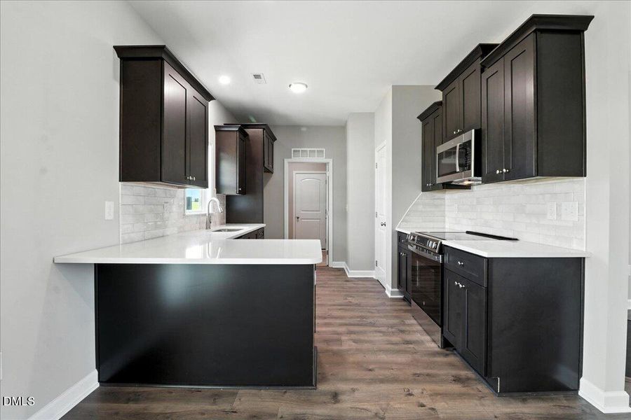 13-101 Waterstone Ct-13