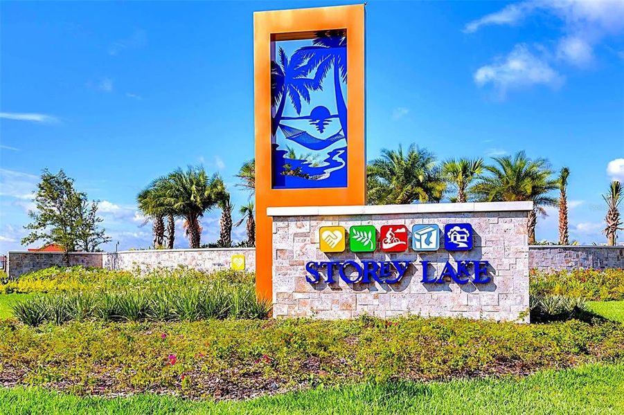 Front exterior of a new home in , Kissimmee, FL, highlighting curb appeal (Image 21).