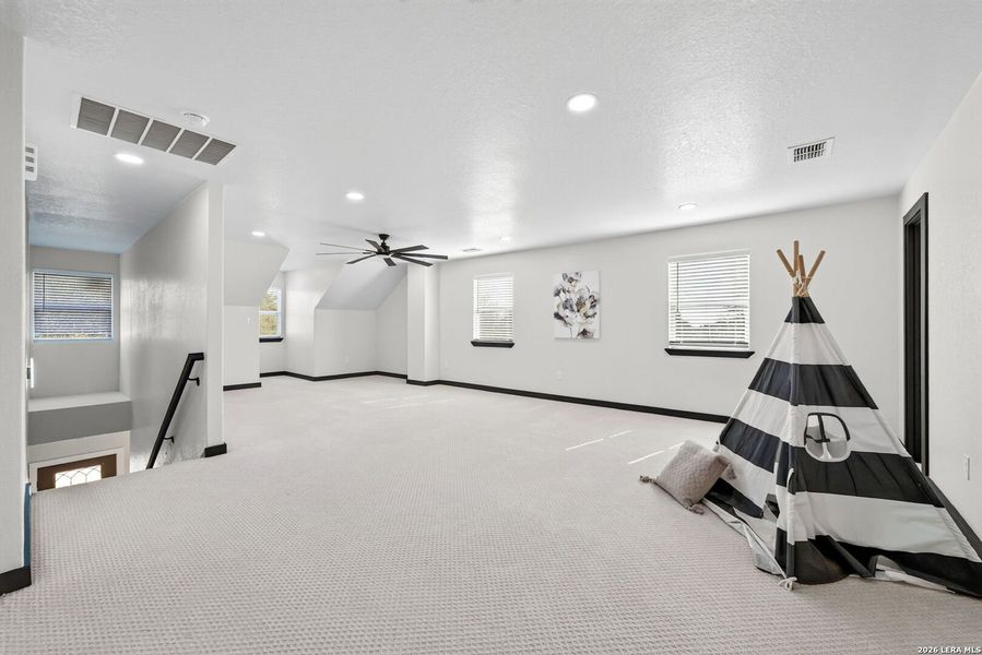 Image 39 of a home in .
