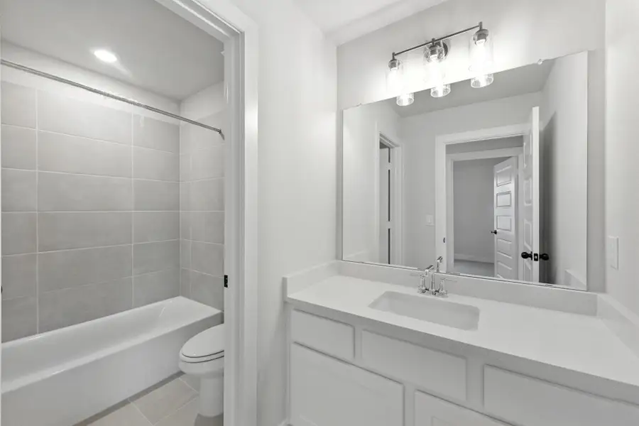 Furnished interior view inside a new home in Nolina - 50', Georgetown (Image 6).