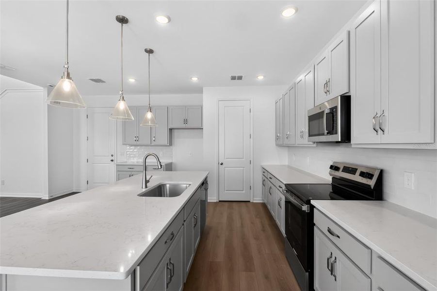 Furnished interior view inside a new home in , Kissimmee (Image 7).