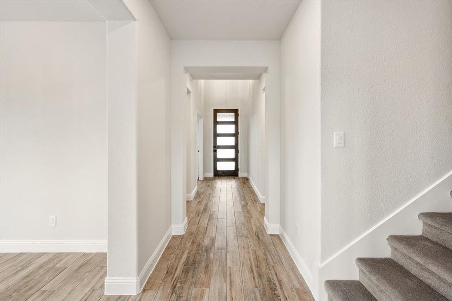 Spacious, unfurnished interior of a new home in Sonoma Verde, McLendon-Chisholm (Image 22).