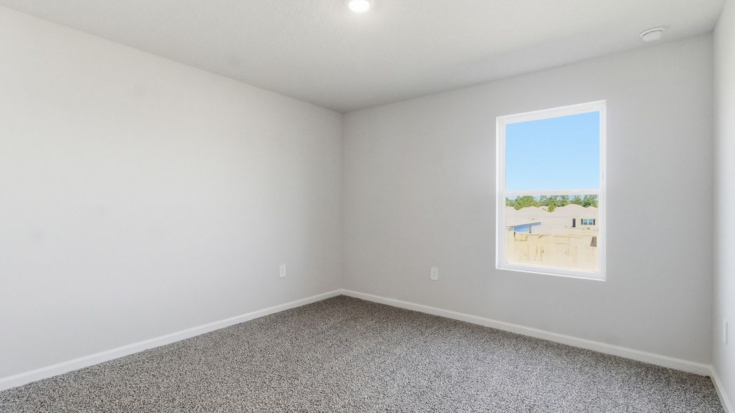 Spacious, unfurnished interior of a new home in Wesley Park, Crawfordville (Image 27).