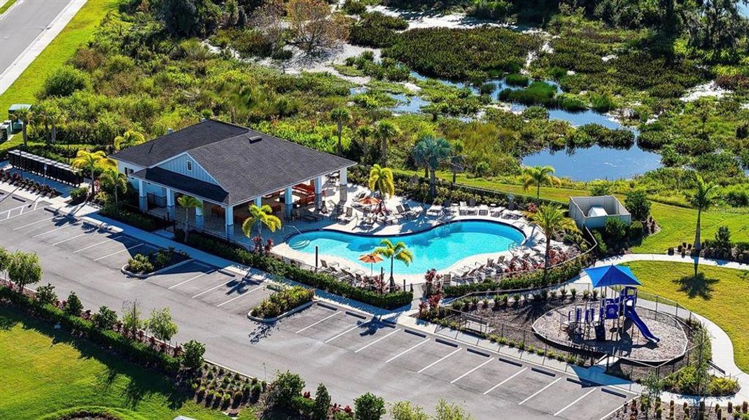 Community amenities in Coddington, Bradenton (Image 15).