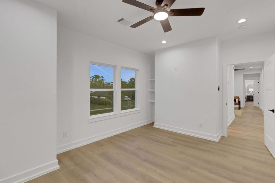 Secondary Bedroom Secondary Bedroom