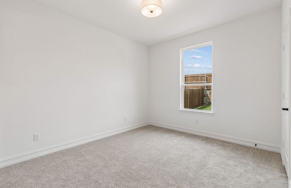 Representative unfurnished interior of a home built from the Azle by Pulte Homes in Wilson Creek Meadows, Celina (Image 33).