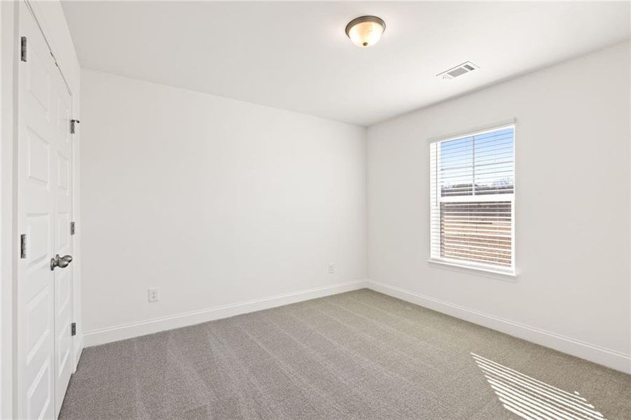 Spacious, unfurnished interior of a new home in Mulberry Summit, Flowery Branch (Image 19).
