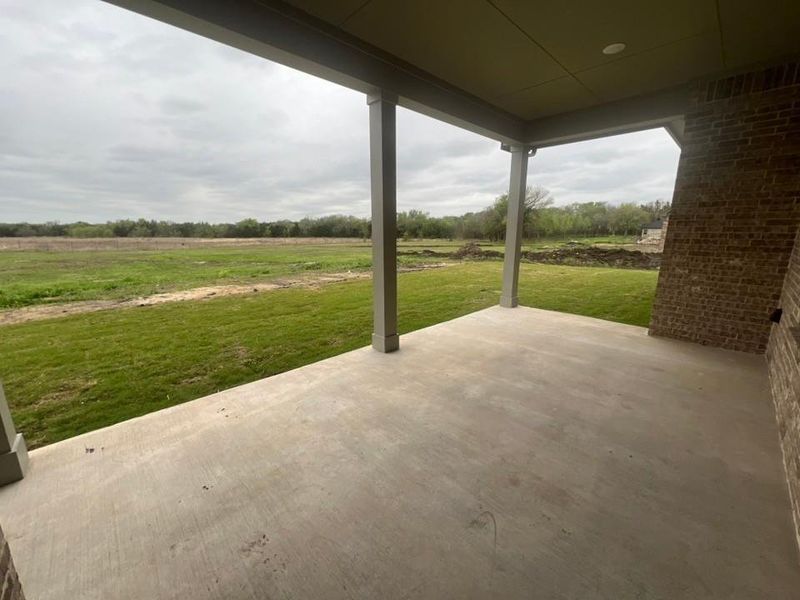 Exterior details and patio area of a home in Fannin Ranch, Leonard (Image 3).