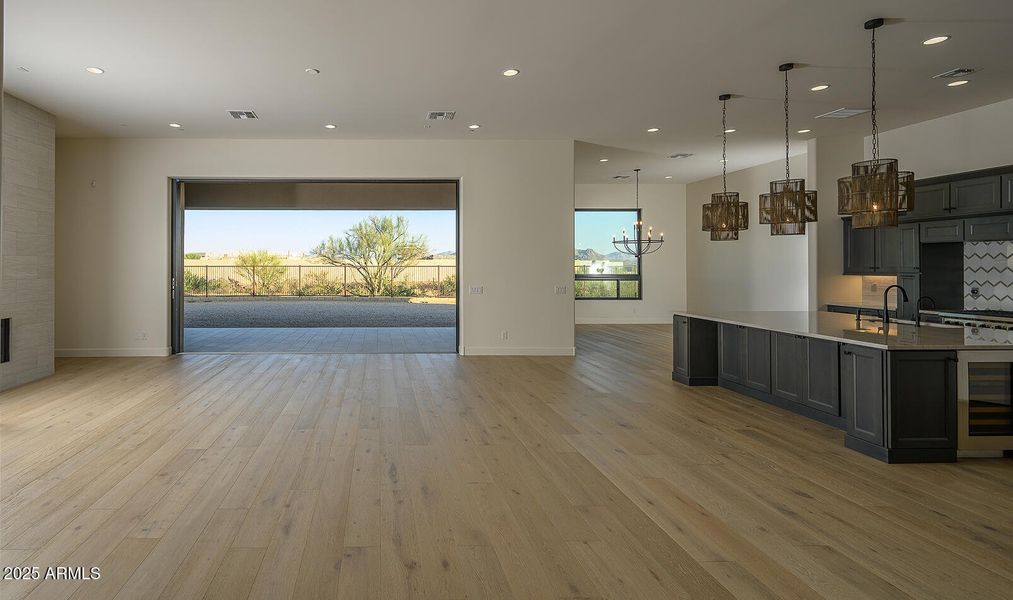 Indoor/Outdoor Living Indoor/Outdoor Living