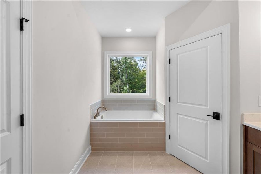 Furnished interior view inside a new home in Ward's Crossing Townhomes, Johns Creek (Image 17). Furnished interior view inside a new home in Ward's Crossing Townhomes, Johns Creek (Image 17).