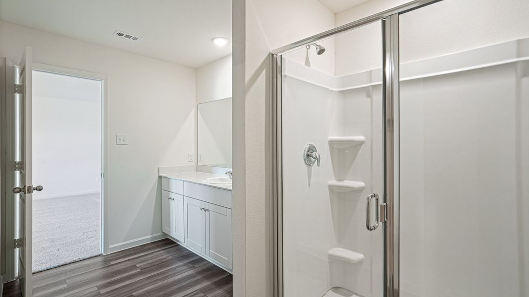 Representative furnished interior of a home built from the Pioneer by Starlight Homes in Sunrise at Arbor Ridge, La Vergne (Image 16).