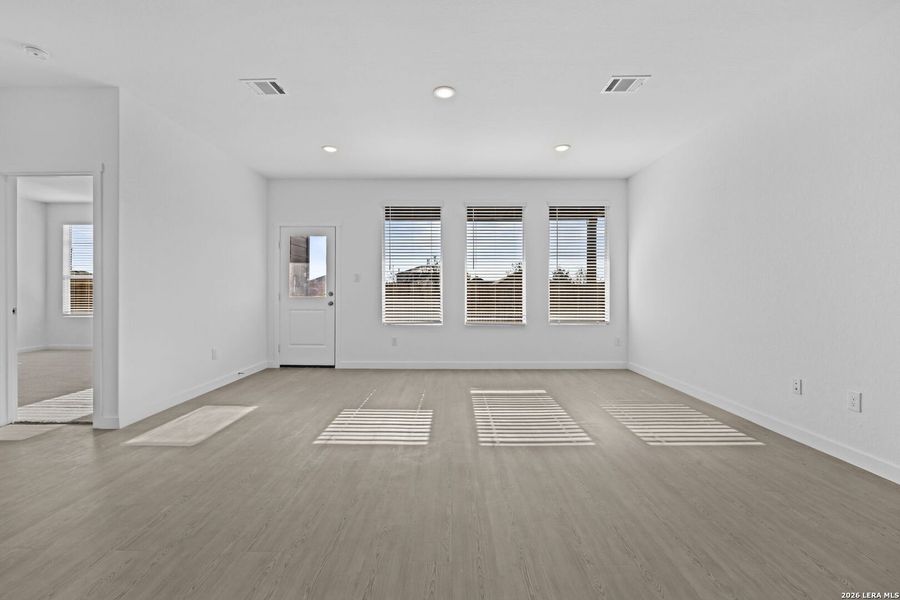 Spacious, unfurnished interior of a new home in , New Braunfels (Image 16).