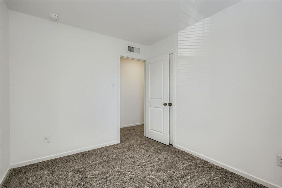 Spacious, unfurnished interior of a new home in Tillage Farms: Wellton Haven, Princeton (Image 15).